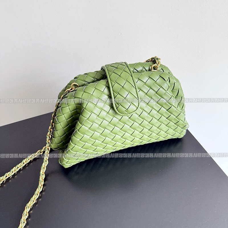 보테가베네타로렌클러치스몰 20260223-165704-004루.jpg