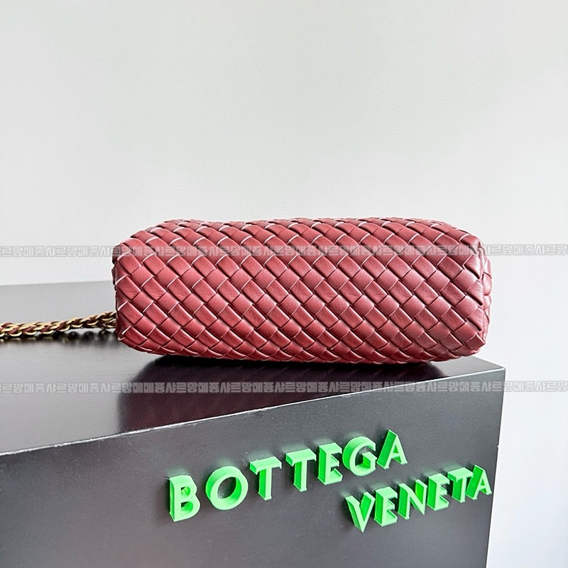 보테가베네타로렌클러치스몰 20260223-170010-002루.jpg