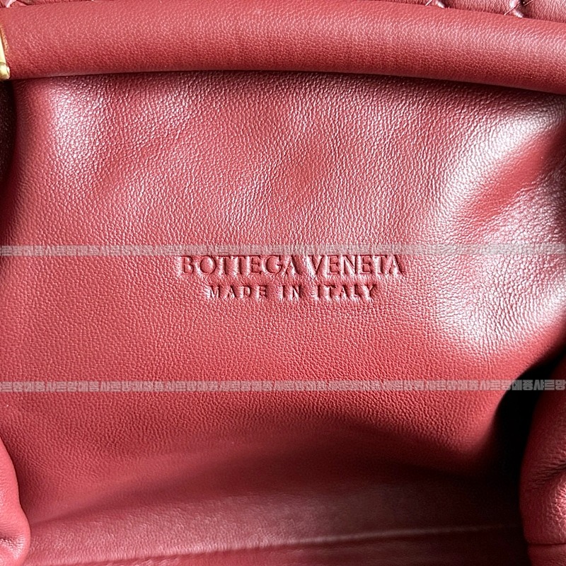 보테가베네타로렌클러치스몰 20260223-170010-004루.jpg