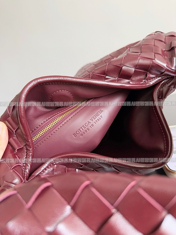 보테가베네타스몰홉 20260223-170842-008루.jpg