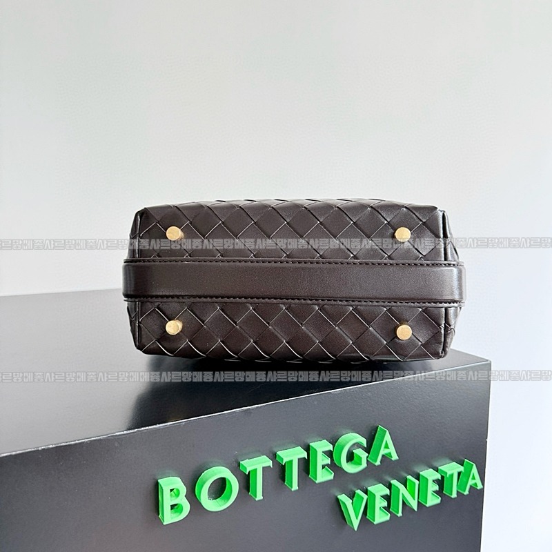 보테가베네타웰리스미니인트레치아토레더더백 20260223-172539-003루.jpg
