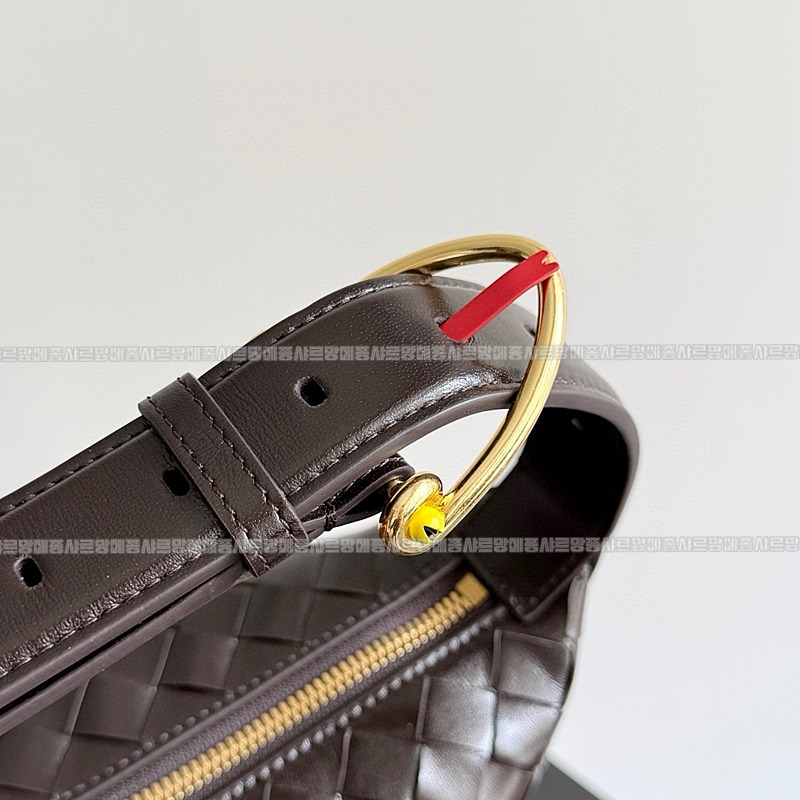 보테가베네타웰리스미니인트레치아토레더더백 20260223-172539-006루.jpg