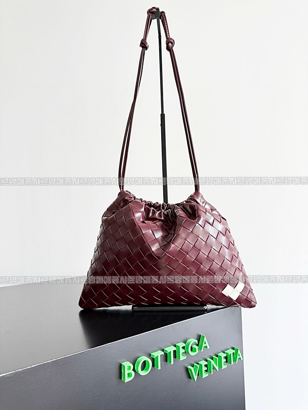 보테가베네타미디움더스트백 20260224-105024-001루.jpg