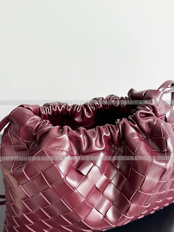 보테가베네타미디움더스트백 20260224-105024-006루.jpg