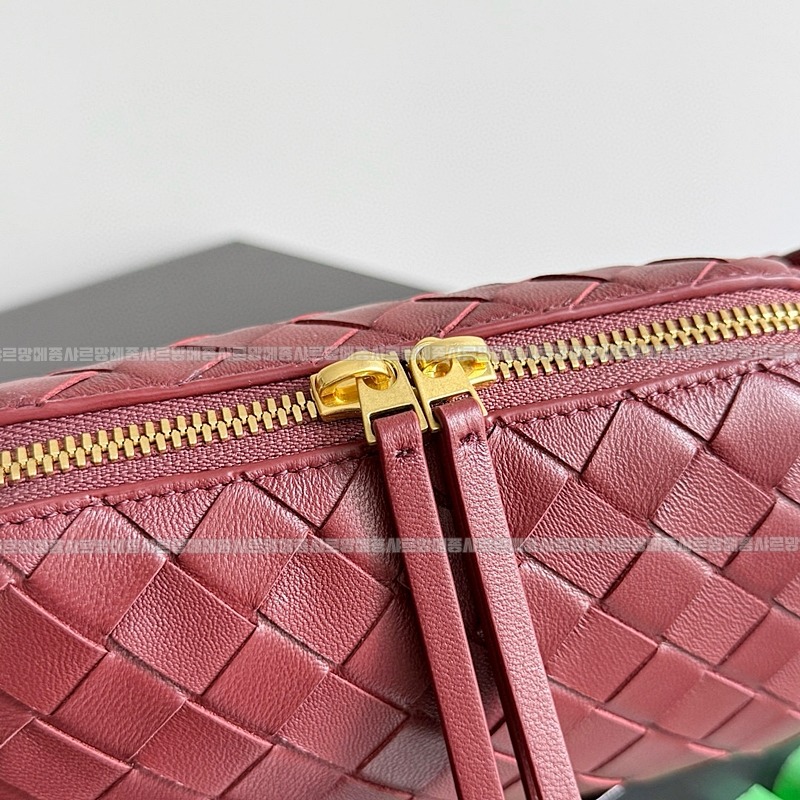 보테가베네타콘서트파우치 20260224-120347-004루.jpg