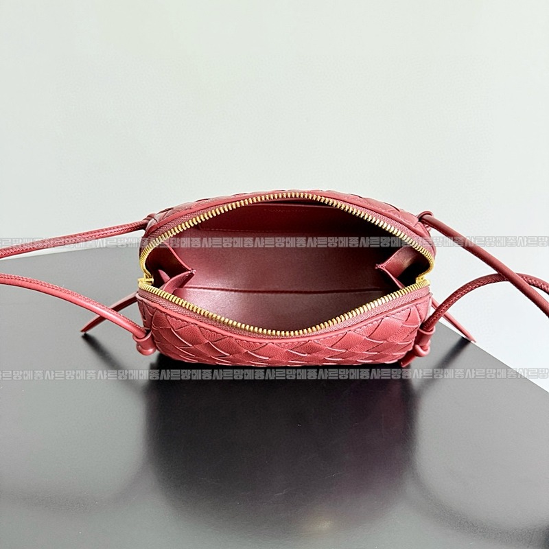 보테가베네타콘서트파우치 20260224-120347-009루.jpg