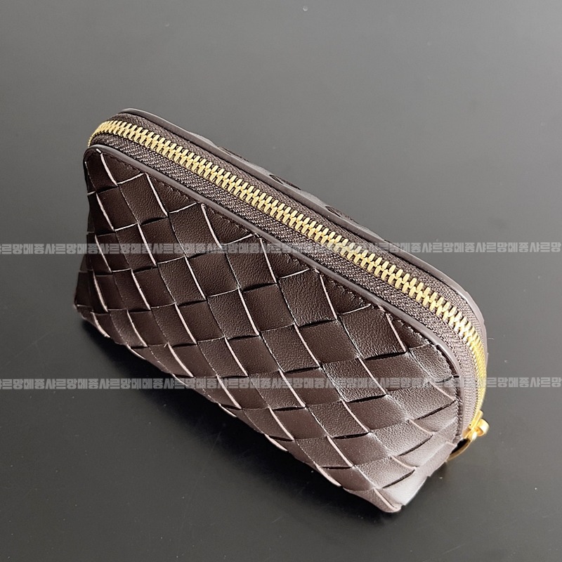 보테가베네타스몰인트레치아토뷰티파우치 20260224-130439-005루.jpg