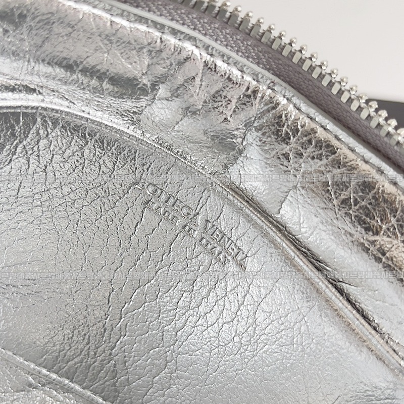 보테가베네타스몰인트레치아토뷰티파우치 20260224-131258-007루.jpg