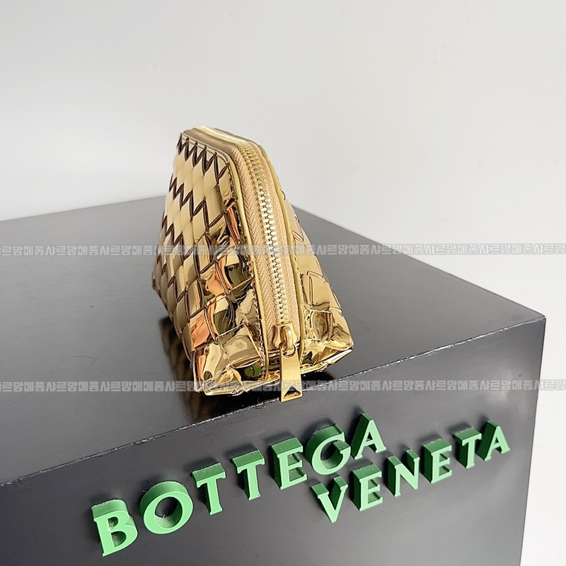 보테가베네타스몰인트레치아토뷰티파우치 20260224-131538-003루.jpg