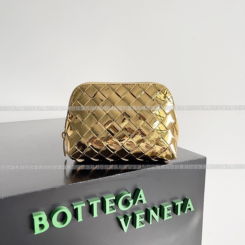 보테가베네타스몰인트레치아토뷰티파우치 20260224-131538-001루.jpg