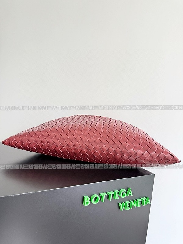 보테가베네타라지홉 20260224-132623-003루.jpg