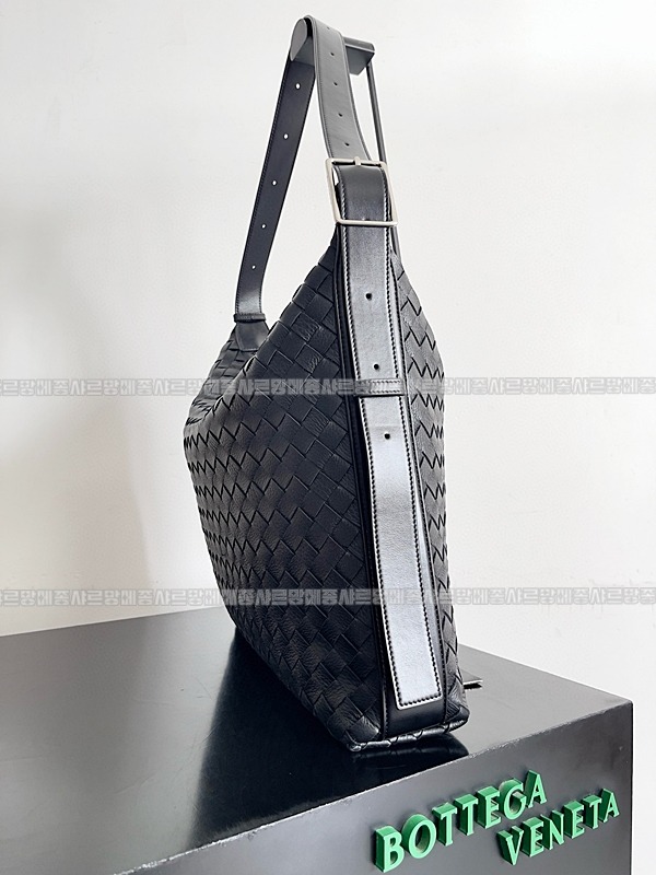 보테가베네타트래블러백 20260224-150725-002루.jpg