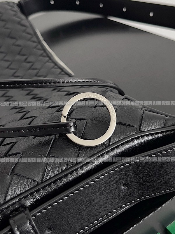 보테가베네타트래블러백 20260224-150726-006루.jpg