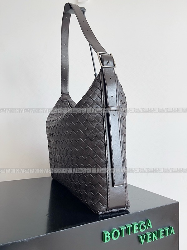 보테가베네타트래블러백 20260224-151026-002루.jpg