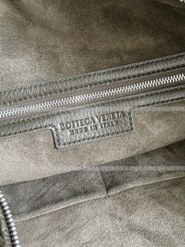 보테가베네타트래블러백 20260224-151217-007루.jpg
