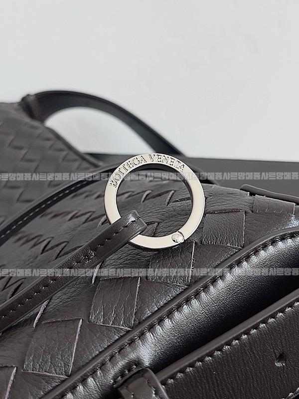 보테가베네타트래블러백스몰 20260224-151626-006루.jpg