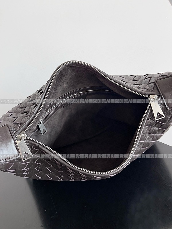 보테가베네타트래블러백스몰 20260224-151627-009루.jpg