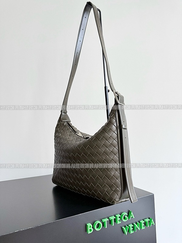 보테가베네타트래블러백스몰 20260224-151915-002루.jpg