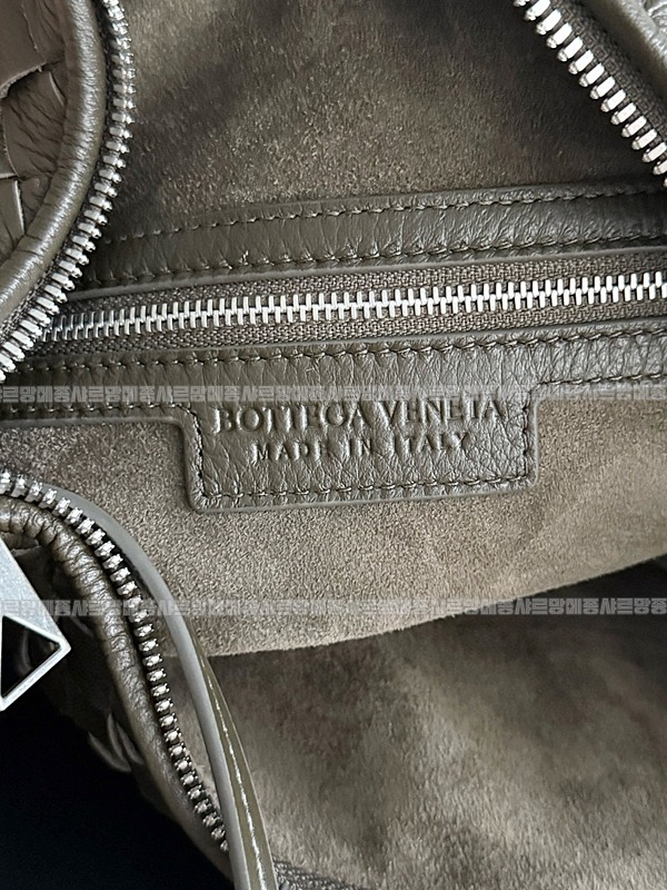 보테가베네타트래블러백스몰 20260224-151915-007루.jpg