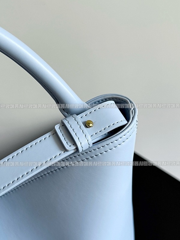 보테가베네타라지리베르타 20260224-161118-006루.jpg