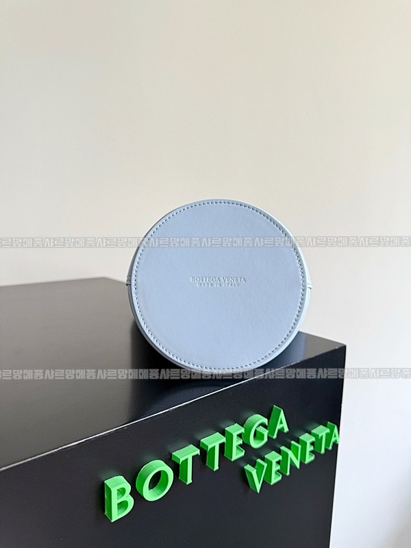 보테가베네타스몰리베르타 20260224-161953-005루.jpg