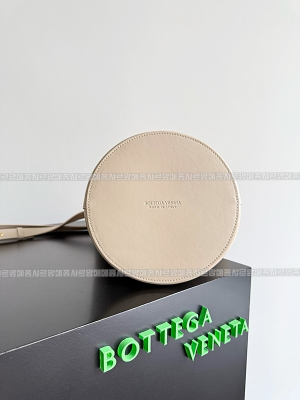 보테가베네타리베르토 20260224-165844-005루.jpg