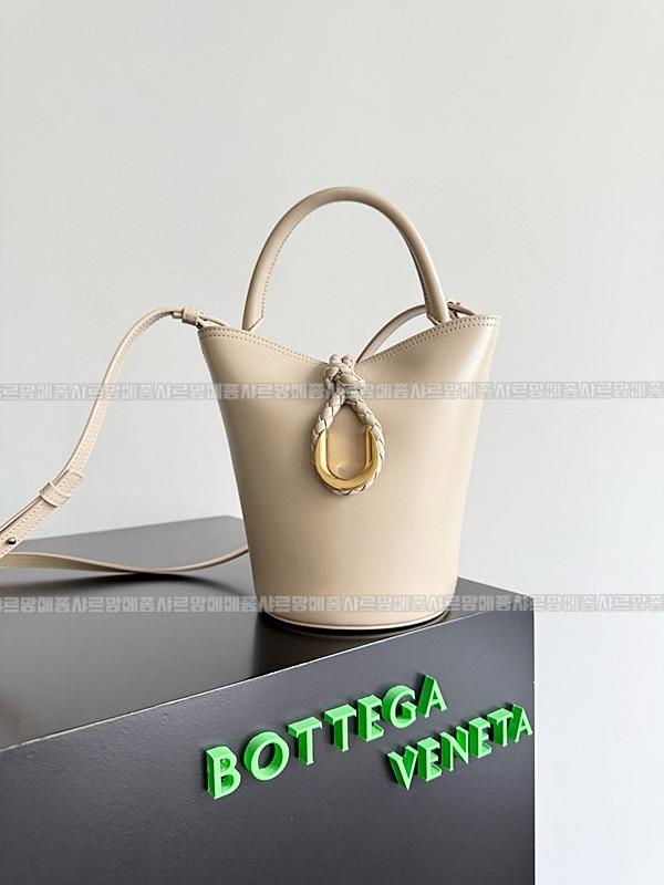 보테가베네타리베르토 20260224-170105-001루.jpg