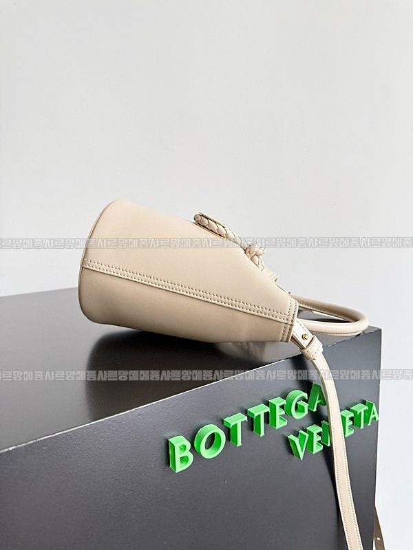 보테가베네타리베르토 20260224-170105-002루.jpg