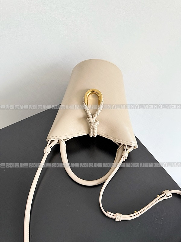 보테가베네타리베르토 20260224-170105-004루.jpg