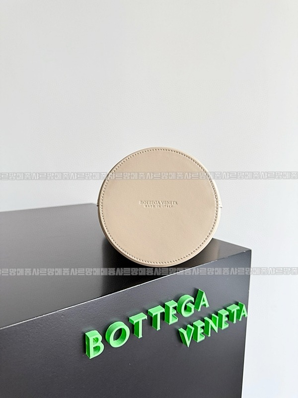 보테가베네타리베르토 20260224-170105-005루.jpg
