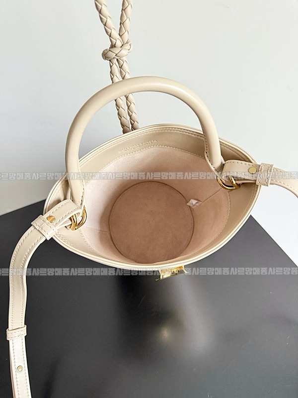 보테가베네타리베르토 20260224-170106-009루.jpg