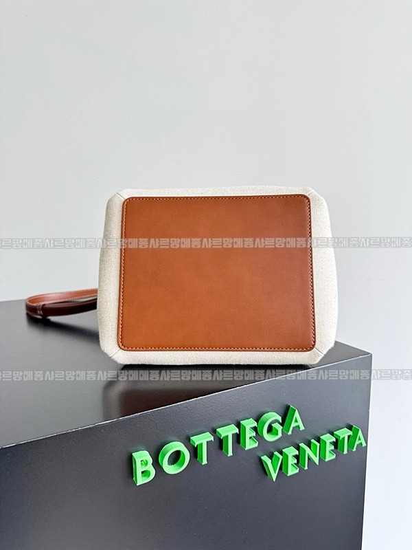 보테가베네타파라슈트 20260224-170500-003루.jpg