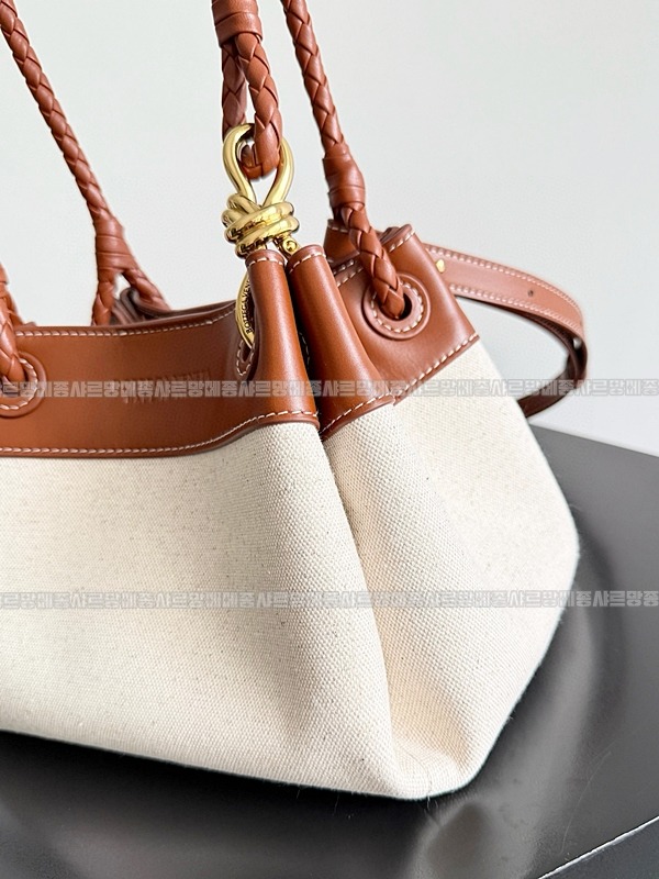 보테가베네타파라슈트 20260224-170500-004루.jpg