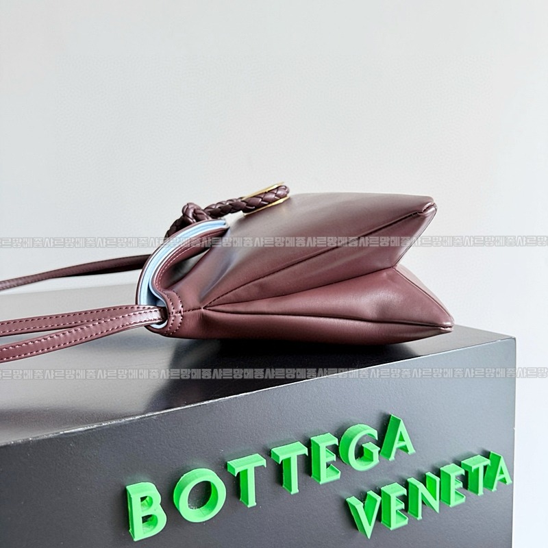 보테가베네타리베르타 20260224-171744-002루.jpg