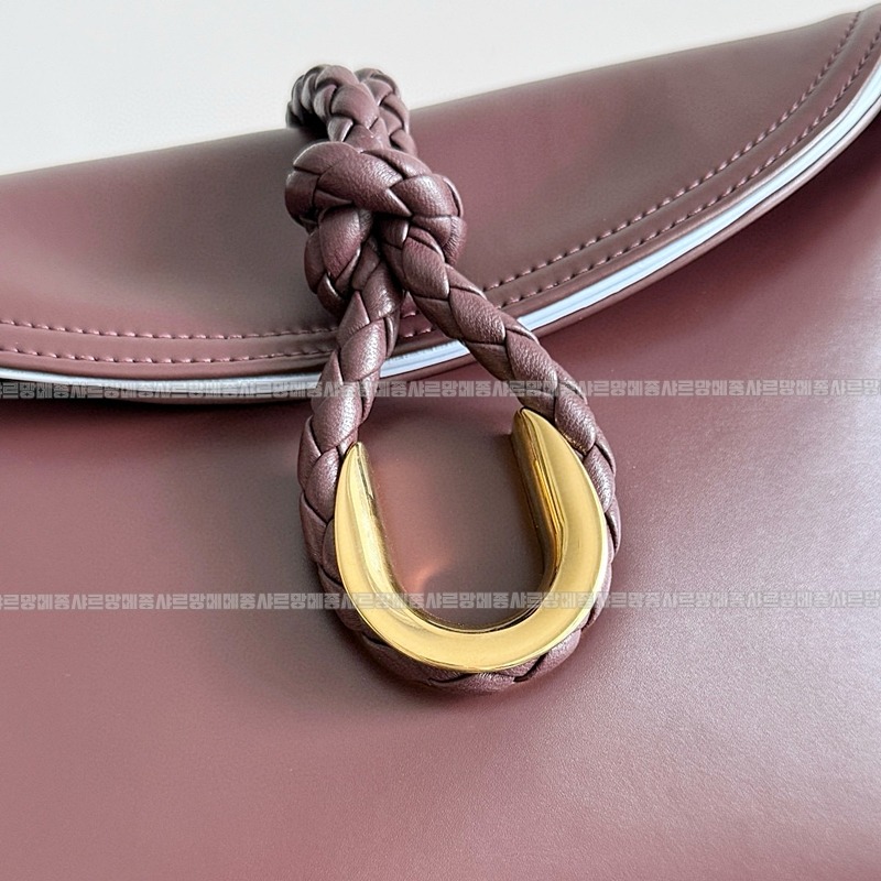 보테가베네타리베르타 20260224-171745-005루.jpg