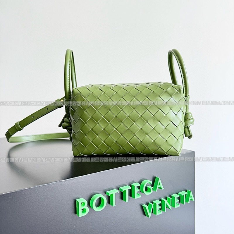 보테가베네타탑핸들루프백스몰 20260227-100857-001루.jpg