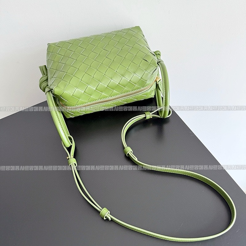 보테가베네타탑핸들루프백스몰 20260227-100857-004루.jpg