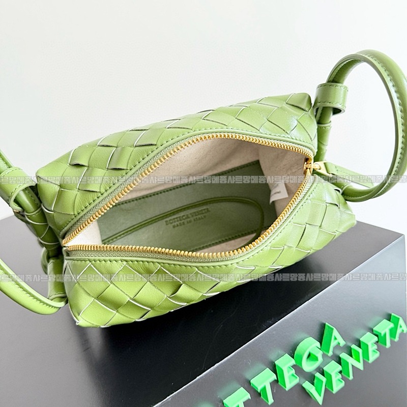 보테가베네타탑핸들루프백스몰 20260227-100858-009루.jpg