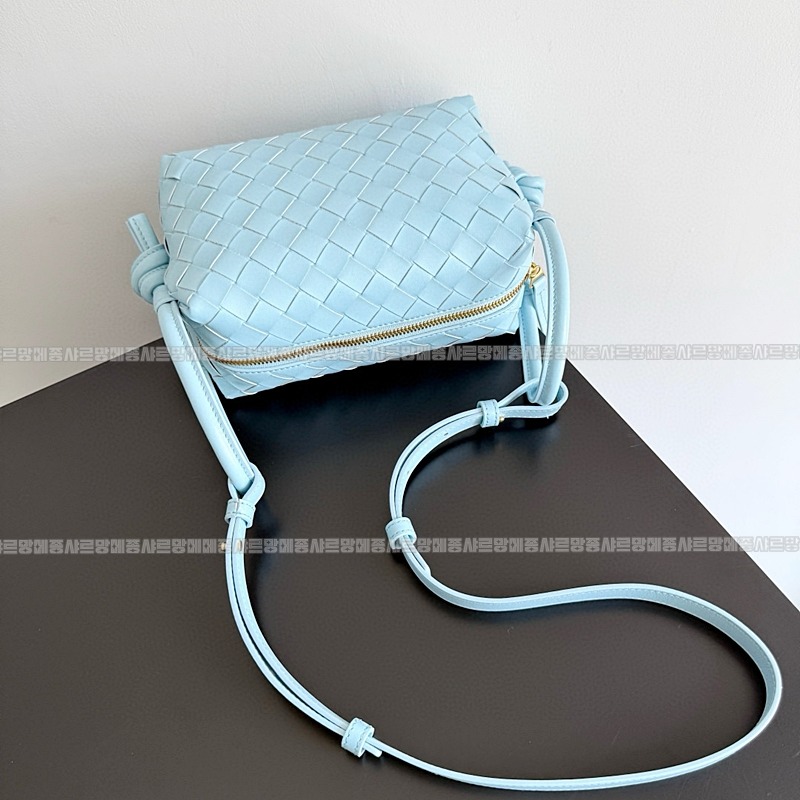 보테가베네타탑핸들루프백스몰 20260227-101116-004루.jpg