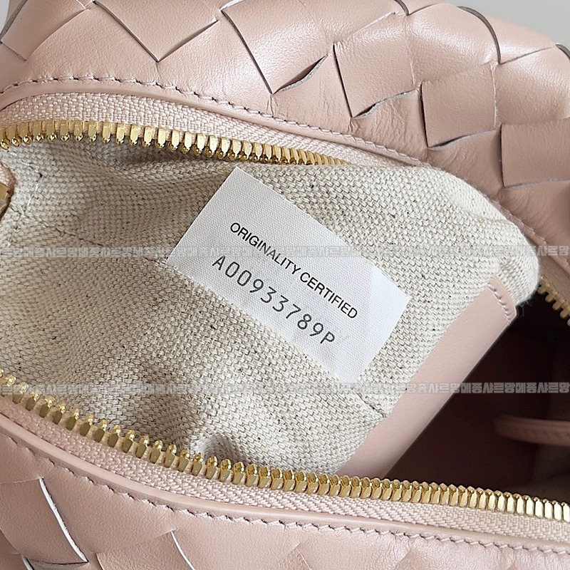 보테가베네타탑핸들루프백스몰 20260227-101311-007루.jpg