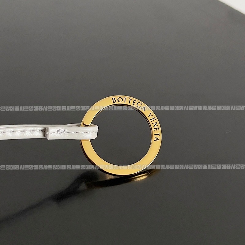 보테가베네타탑핸들루프백스몰 20260227-101813-008루.jpg