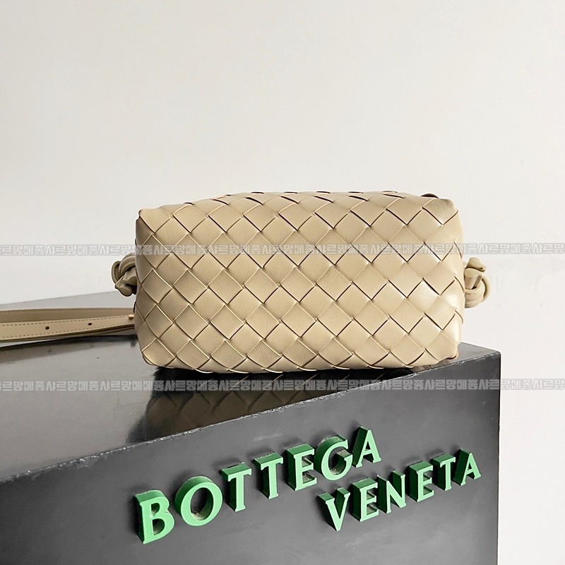 보테가베네타탑핸들루프백스몰 20260227-103744-002루.jpg