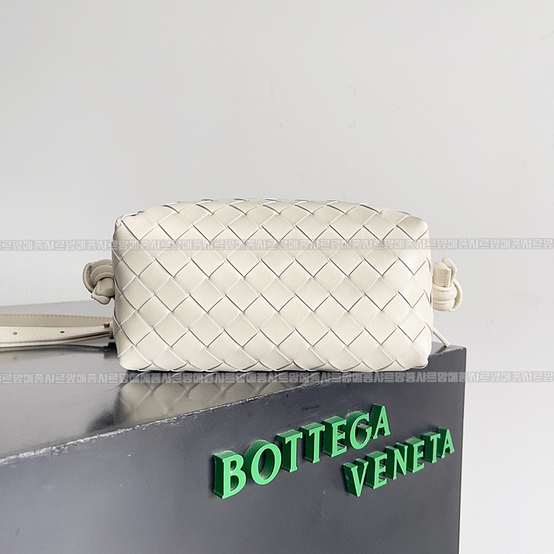 보테가베네타탑핸들루프백스몰 20260227-104032-002루.jpg