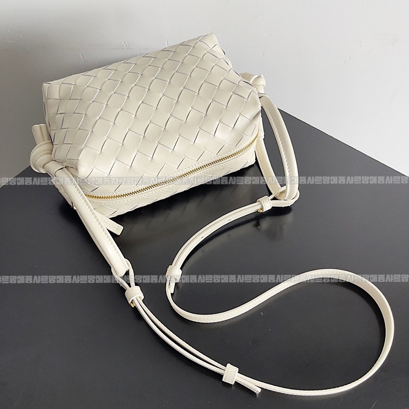 보테가베네타탑핸들루프백스몰 20260227-104032-004루.jpg