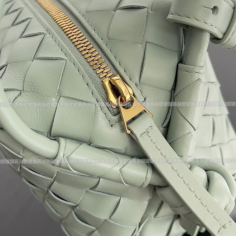 보테가베네타탑핸들루프백스몰 20260227-104936-004루.jpg