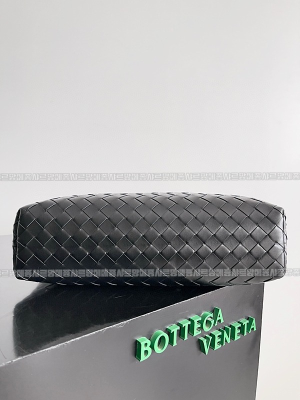 보테가베네타소프트브리프케이스 20260227-122726-003루.jpg