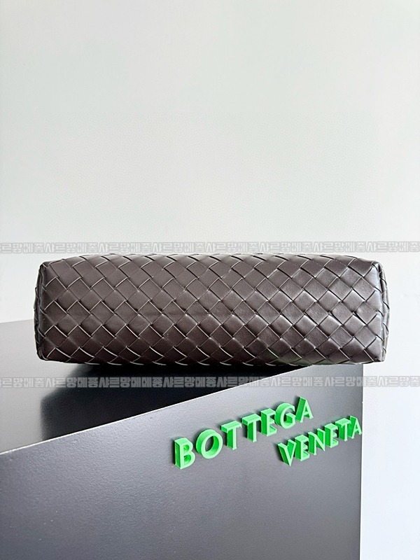 보테가베네타소프트브리프케이스 20260227-123059-003루.jpg