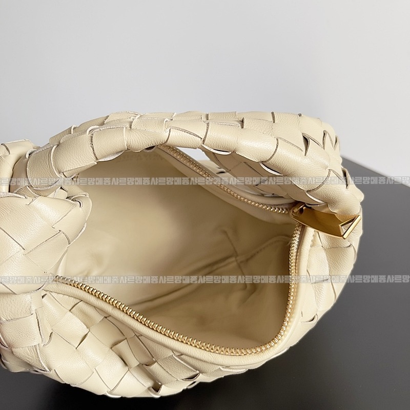 보테가베네타미니조디백 20260227-151501-005루.jpg