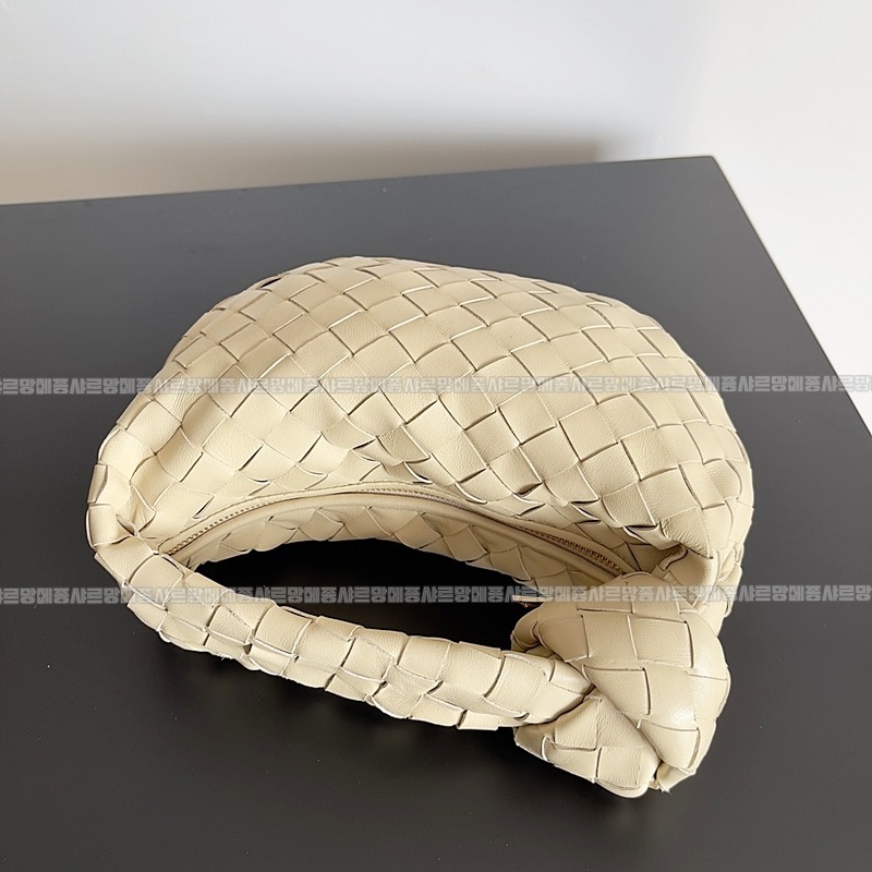 보테가베네타미니조디백 20260227-151501-008루.jpg