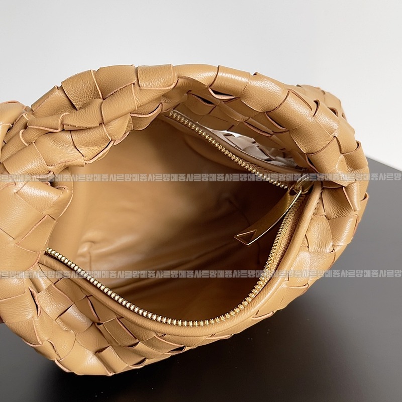 보테가베네타미니조디백 20260227-151915-009루.jpg